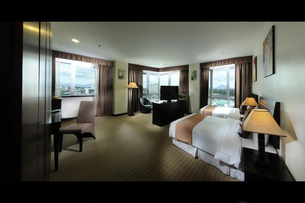 Hock Lee Hotel & Residences Kuching Zewnętrze zdjęcie